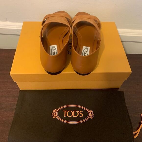 Tod’s soft leather upper/leather lining  stylish sandal size EU 37 or US 7 - Picture 2 of 10